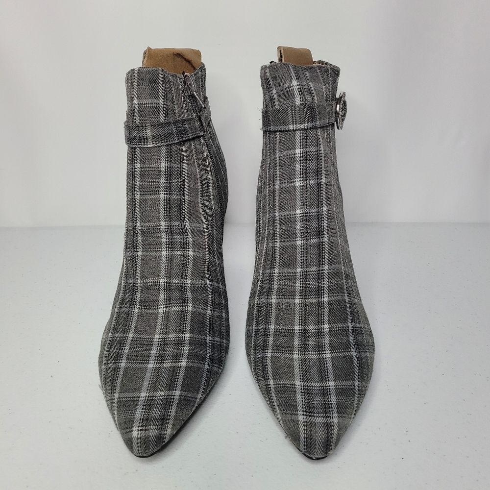 Journee Collection Sarah Grey Plaid Ankle Booties - Picture 5 of 6